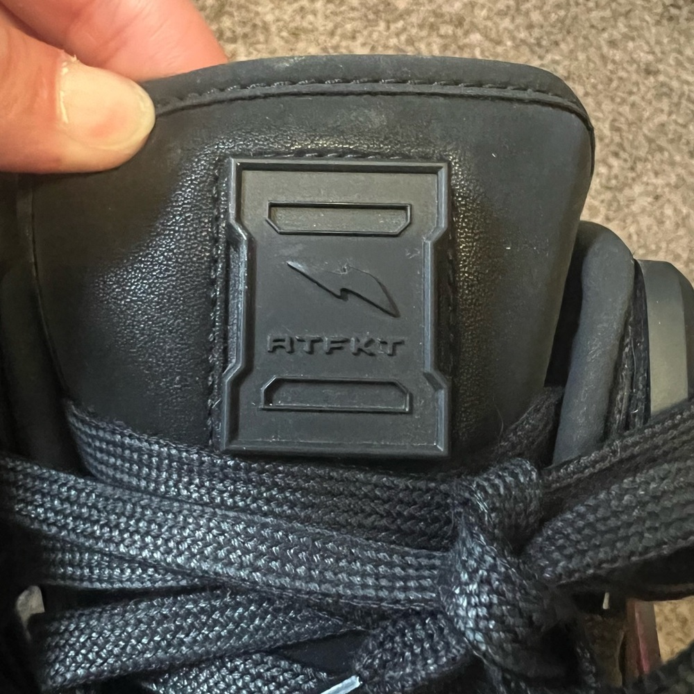 Nike Dunk Low x RTFKT - Picture 11 of 13